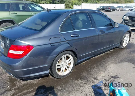 2013 Mercedes-Benz C 250 Sport from USA, damaged, VIN WDDGF4HB1DA827280